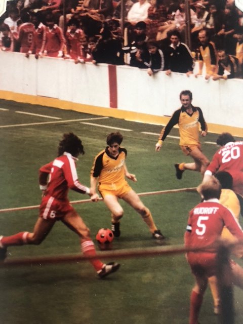 Spirit attacking against Memphis on the indoor turf
